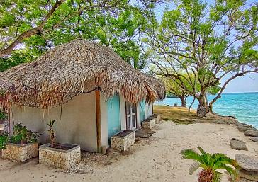 Cabin with ocean view
